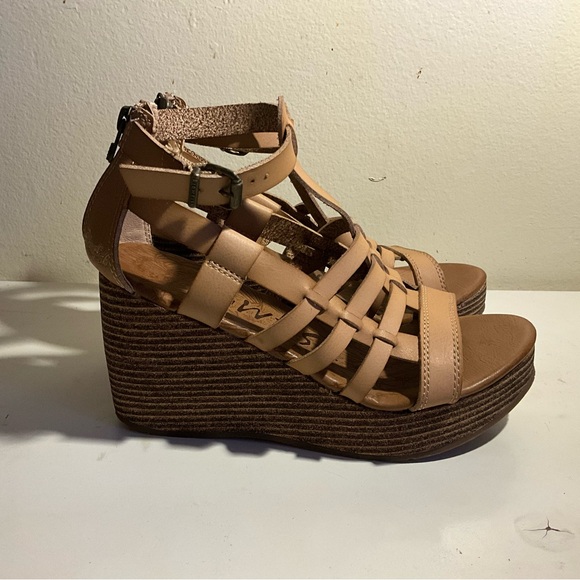 blowfish Malibu ,piper stacked wedge sandals women’s size 6.5 - Picture 3 of 7